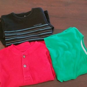 3 BUNDLE long sleeve Boy's tshirs.